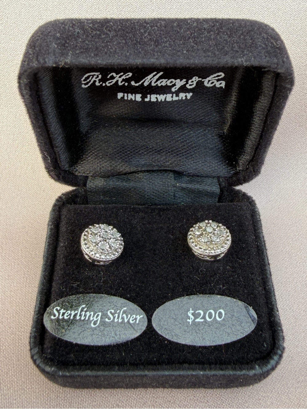 1/10 CT TW Diamond Earrings in Sterling Silver